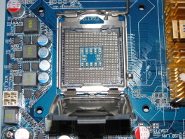 Prozessor-Sockel auf der Hauptplatine